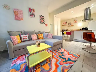 Cuisine ou kitchenette dans l'établissement Lyon funky flat piscine et parking