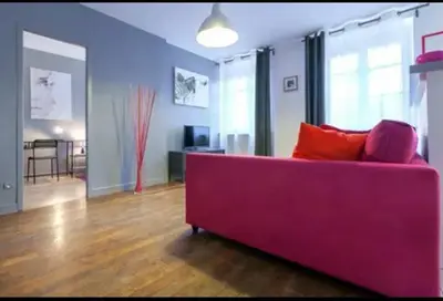 Télévision ou salle de divertissement dans l'établissement Pop Opera - Appartement idéal au coeur de lyon 1er