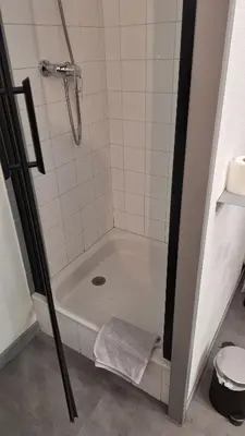 Salle de bains dans l'établissement LYON Studio proche de la gare Partdieu- westfield