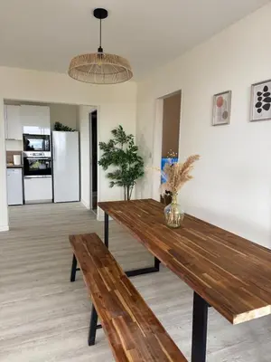 Cuisine ou kitchenette dans l'établissement Appt Ideal groupes, prox Eurexpo