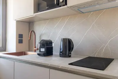 Cuisine ou kitchenette dans l'établissement Havre de paix à proximité de Lyon