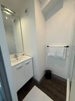 Salle de bains dans l'établissement Studio de l horloge Lyon