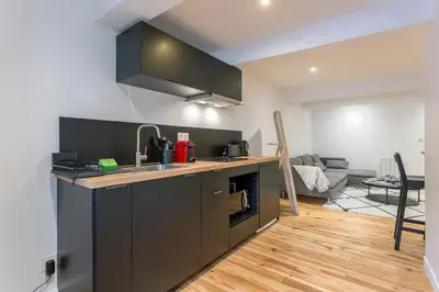 Cuisine ou kitchenette dans l'établissement Le Belvédère - Coeur de Lyon 5ème - wifi inclus