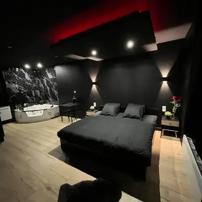 Atypical romantic room