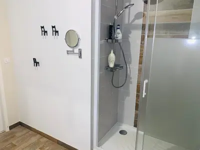 Salle de bains dans l'établissement 5 mn Vienne, confort et calme à la campagne - Le 2ème