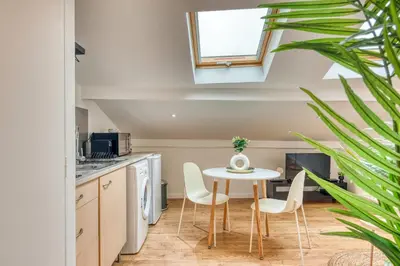 Cuisine ou kitchenette dans l'établissement Le Petit Tolstoï - Appart cosy 2pers