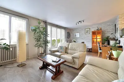 Plan de l'établissement Logement chaleureux avec balcon