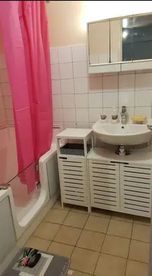 Salle de bains dans l'établissement Le Rucher Vertroland