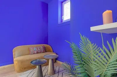 Coin salon dans l'établissement IDÉAL Pro & Couples - Calme- Dernier Etage - Cité des Affaires