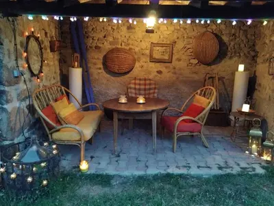 Coin salon dans l'établissement La chambre du lac