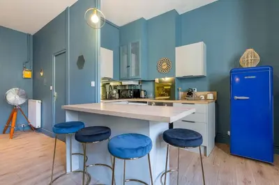 Cuisine ou kitchenette dans l'établissement Apartment in the heart of Presqu’île Lyon