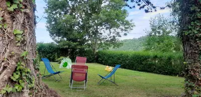 Jardin de l'établissement Maison de campagne meublé du tourisme classé 2 étoiles ,jardin, parking