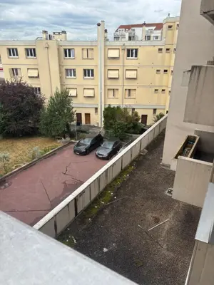 Bâtiment de le séjour chez l'habitant