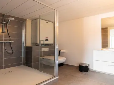 Salle de bains dans l'établissement DIFY Lucky - 10 Min centre de Lyon