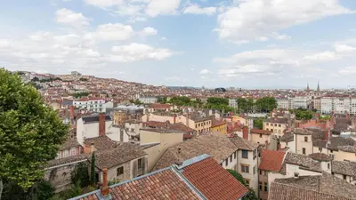 Vue générale sur Lyon ou vue de la ville depuis l'appartement
