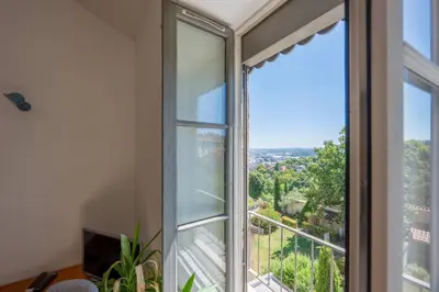 Balcon ou terrasse dans l'établissement Superbe 4 pièces, 90m2 - Vieux Lyon - Vue Panoramique