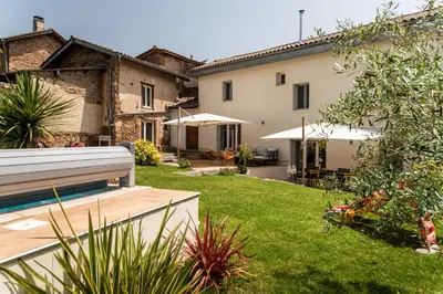 Jardin de l'établissement L'Annexe au Milieu Des Vignes