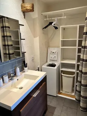Cuisine ou kitchenette dans l'établissement Grange du Lac Clair