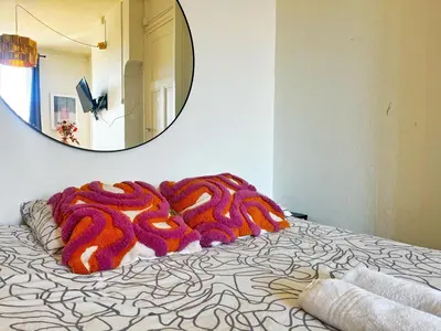 Un ou plusieurs lits dans un hébergement de l'établissement Suite Nayrobi - Appartement 2 personnes - Check in h24 & wifi