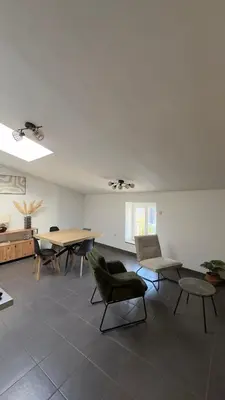 Coin salon dans l'établissement Lagnieu T3 confort