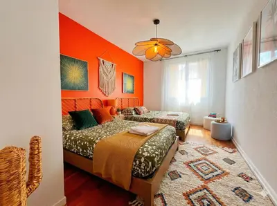 Un ou plusieurs lits dans un hébergement de l'établissement Suite Petite soeur - Appartement 6 & 8 personnes - Check in H24 & Wifi