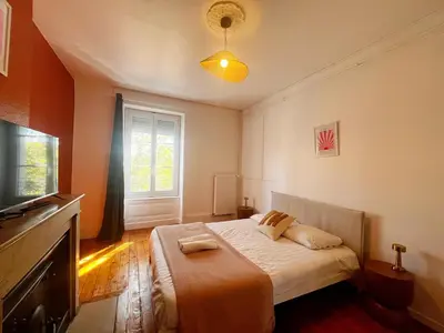 Un ou plusieurs lits dans un hébergement de l'établissement Suite Celestine - Appartement 4 & 8 personnes - Check in h24 & wifi