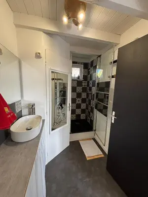 Salle de bains dans l'établissement Logement indépendant