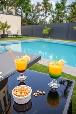 Boissons dans l'établissement LOVE ROMM & SPA & Oscar