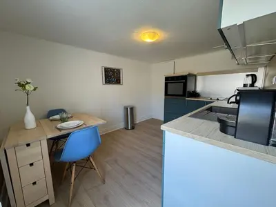 Cuisine ou kitchenette dans l'établissement Majorelle Studio near Eurexpo - Lyon - hospitals