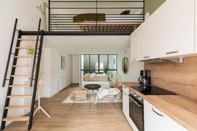 Cuisine ou kitchenette dans l'établissement Zest Paradis - Charpennes