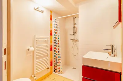 Salle de bains dans l'établissement Studio Wellness & Détente Cosy