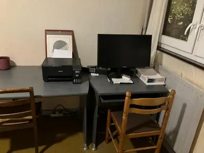 Télévision ou salle de divertissement dans l'établissement Le Nazareth