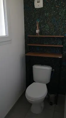 Salle de bains dans l'établissement Gîte Clusel-Roch 6 personnes au cœur des Côte-Rôtie