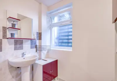 Salle de bains dans l'établissement La Sérénité au Cœur du Bugey - T2 - Lagnieu