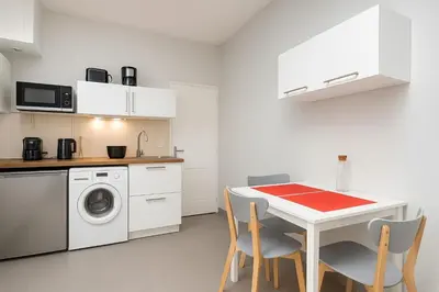 Cuisine ou kitchenette dans l'établissement SmartStay Studio - Jean-Mace
