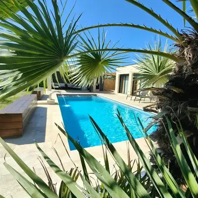 Villa - piscine sans vis à vis