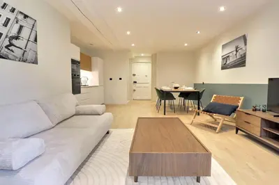 Cuisine ou kitchenette dans l'établissement Prestige Apartment Lyon 2 6 guests - Place des Célestins