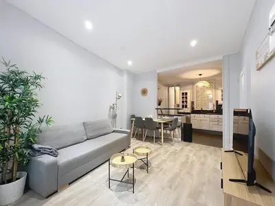 Cuisine ou kitchenette dans l'établissement Charmant T2 Oullins centre avec terrasse