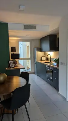 Cuisine ou kitchenette dans l'établissement Le Modern French