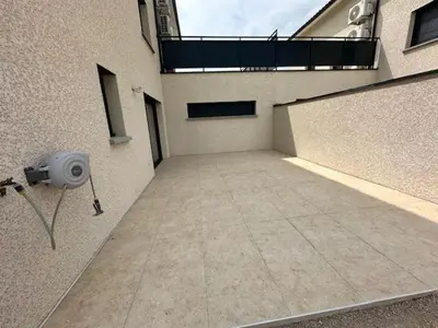 Plan de l'établissement MAISON 60 avec 3 chambres lechaffardcom