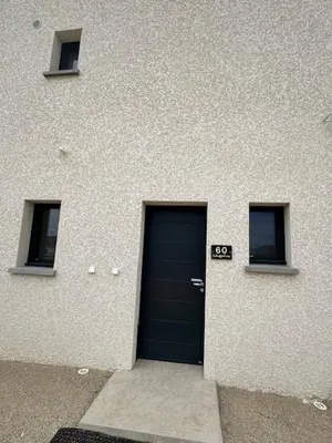 Plan de l'établissement MAISON 60 avec 3 chambres lechaffardcom