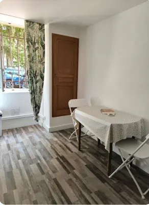 Coin salon dans l'établissement Le petit cocon