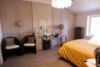 Un ou plusieurs lits dans un hébergement de l'établissement Les Chambres de MARIE