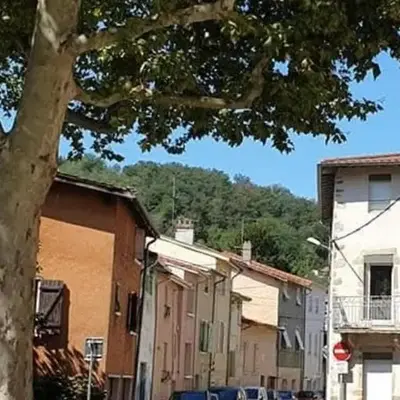 Appartement dans maison de village