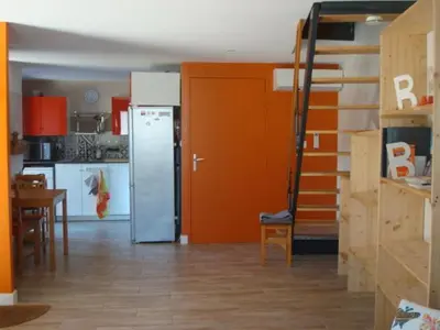 Cuisine ou kitchenette dans l'établissement DUPLEX centre ville clim et parking