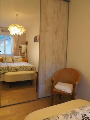Un ou plusieurs lits dans un hébergement de l'établissement Cozy confortable calm