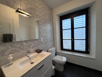 Salle de bains dans l'établissement Premium Baraban