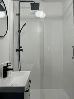 Salle de bains dans l'établissement St Fons-Proche de Lyon, 6 chambres, rénové