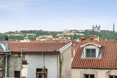 Vue générale sur Lyon ou vue de la ville depuis l'appartement