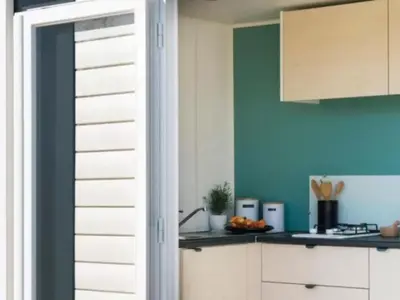 Cuisine ou kitchenette dans l'établissement Mobil-home 2 personnes avec terrasse - API-1-52-1406
